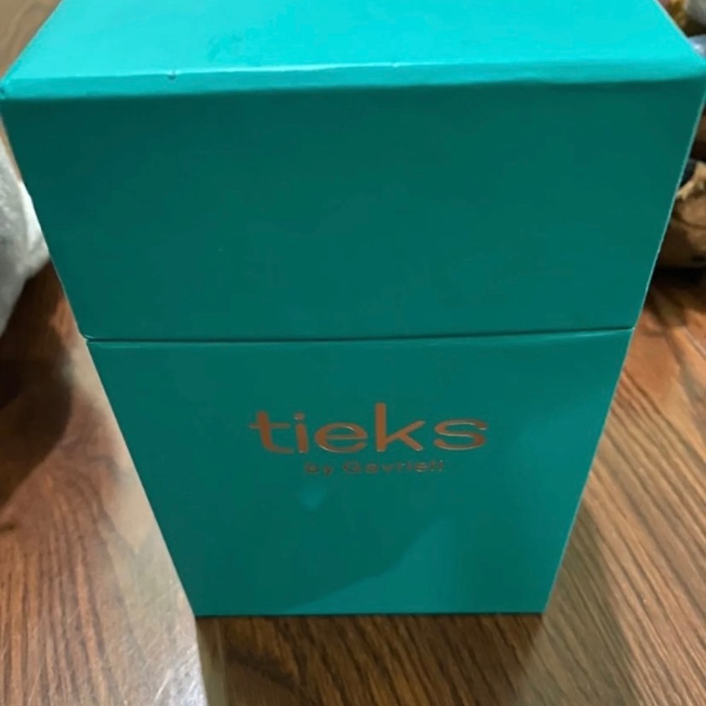 Tieks box